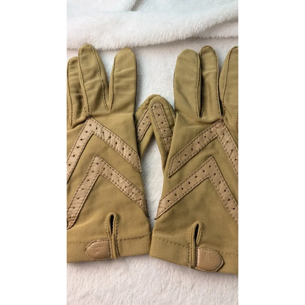 Vintage 70s Aris Isotoner Women's Stretch Driving Gloves Tan Leather Chevron OS